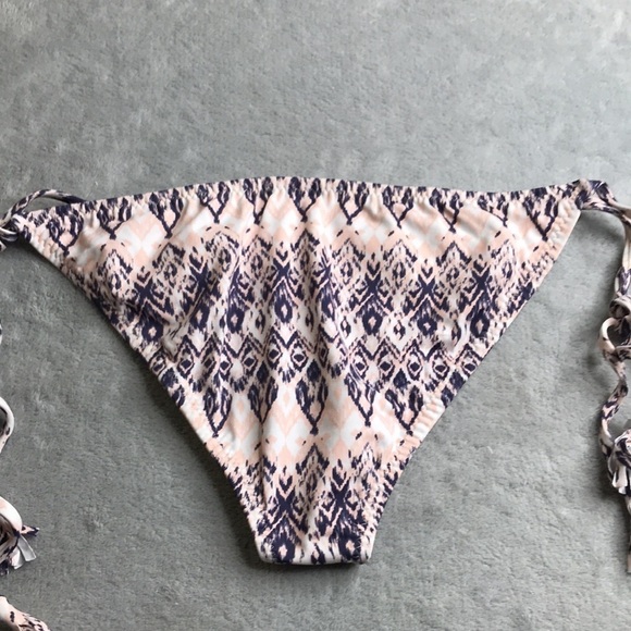 2 Eberjey String Bikini Bottoms Size L New With tags - Picture 11 of 12